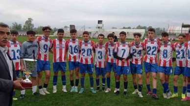 Kıbrıscıkspor U-15’te namağlup şampiyon oldu