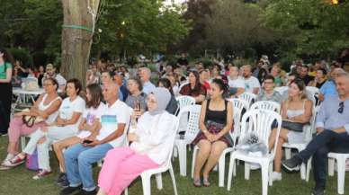 İzmit Belediyesi’nden Özkan Uğur’a müzikal anma