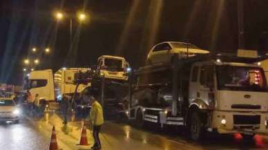 Kocaeli TEM’de çok sayıda araç kazaya karıştı: İstanbul istikameti trafiğe kapandı