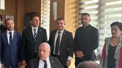 Ümit Özdağ Zafer Partisi Kocaeli İl Başkanlığı'nın 2. Olağan Kongresi için İzmit'e geldi