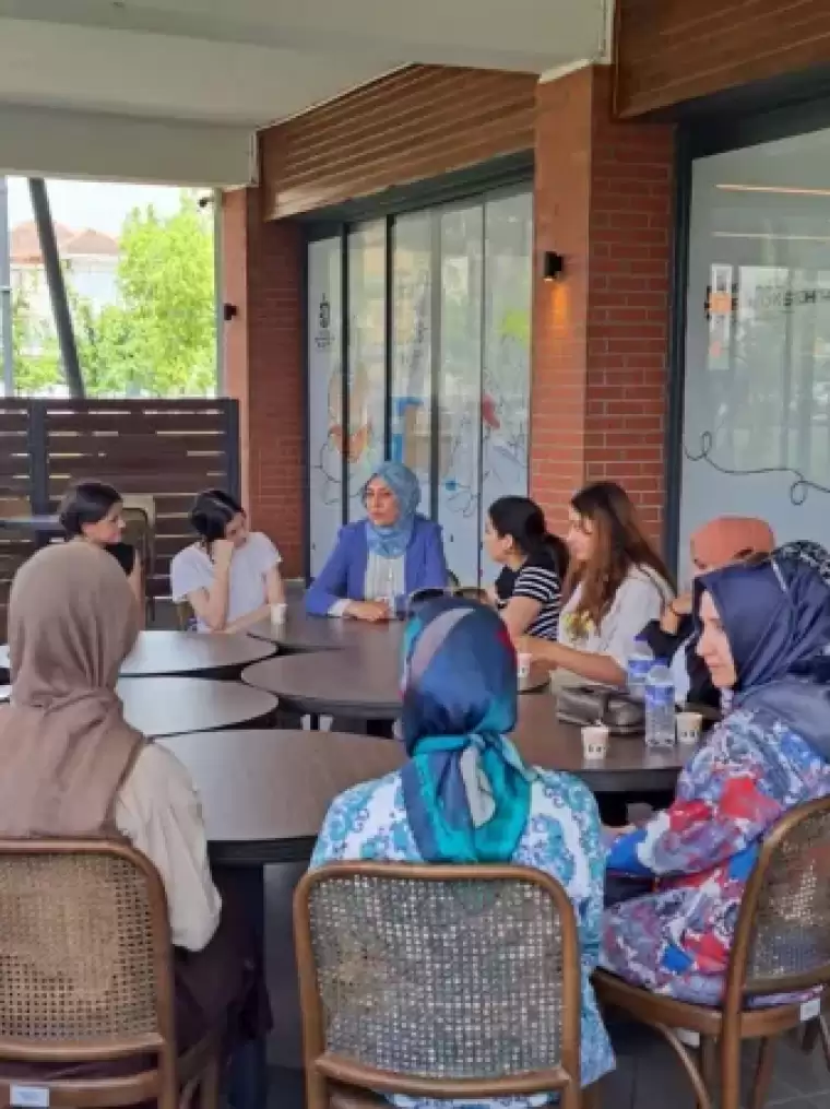 Derince Kütüphanesi'nde "Kütüphanede Bi Mola" Etkinliği Başladı 1