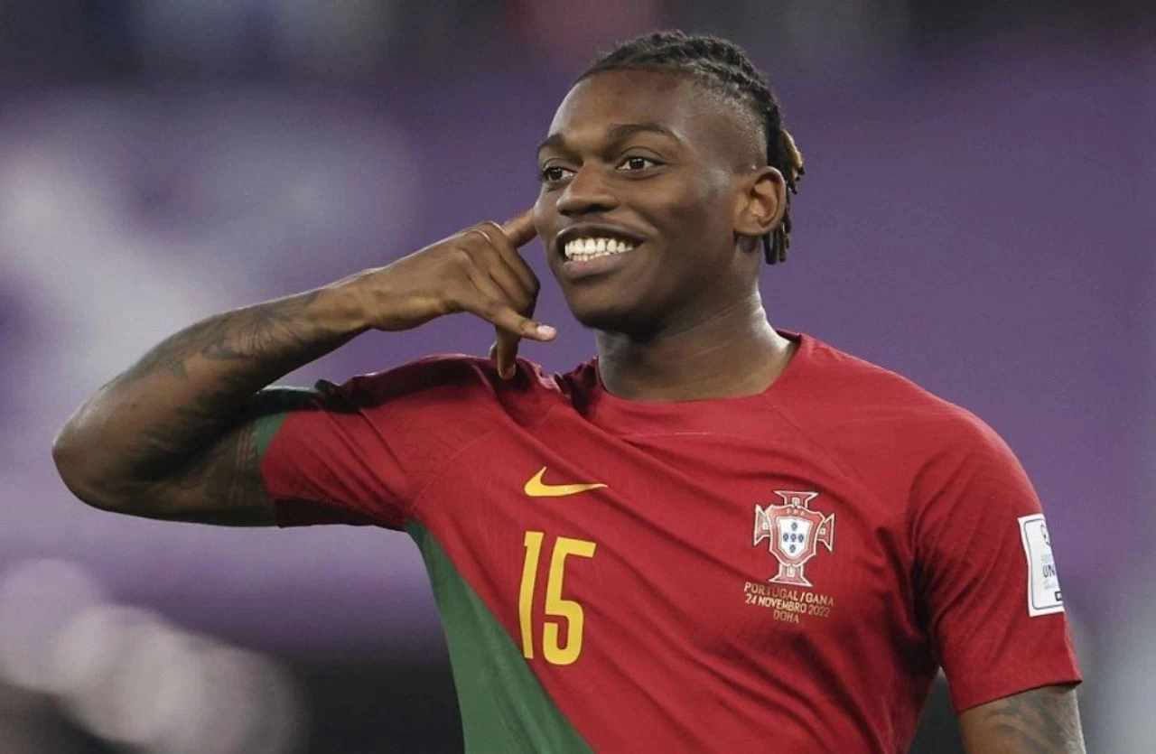 Rafael Leao, Milan'dan Barcelona'ya mı Geçiyor?